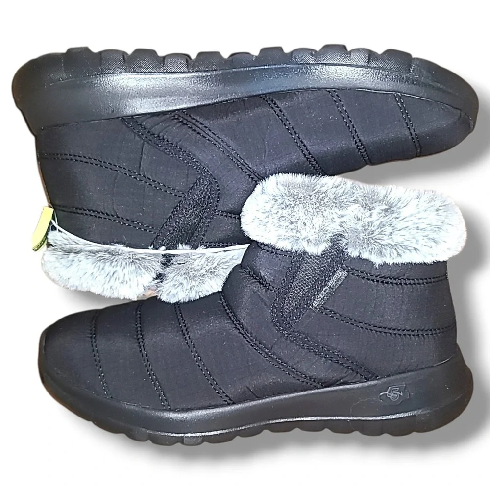 Skechers GOwalk Air Cooled Goga Mat Boots Black Faux Fur Womens 10 179130S NIB